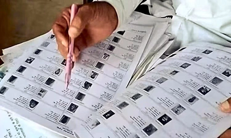 Uttar Pradesh SIR Draft: ಕರಡು ಪಟ್ಟಿಯಿಂದ 2.89 ಕೋಟಿ ಮತದಾರರನ್ನು ಕೈಬಿಟ್ಟ ಆಯೋಗ