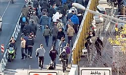 ಇರಾನ್‌ ನಾಗರಿಕ ದಂಗೆ ಖಮೇನಿ ಪತನಕ್ಕೆ ನಾಂದಿ?-ಮುಲ್ಲಾಗಳ ವಿರುದ್ಧ ಆಕ್ರೋಶ