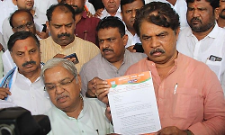 R. Ashoka alleges Congress intimidation of students ahead of Bagalkot bypoll