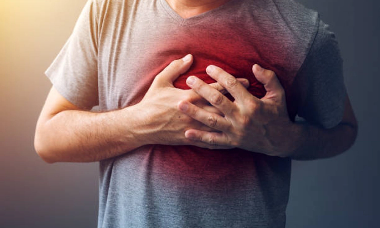 What happens in your body 48 hours before a heart attack? 