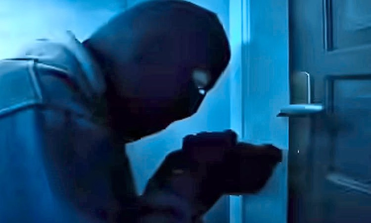 Sagara: ನಲ್ಲಿ ರಿಪೇರಿ ಮಾಡುವ ಸೋಗಿನಲ್ಲಿ ಮನೆ ಕಳ್ಳತನ: 12 ಲಕ್ಷ ಮೌಲ್ಯದ ಆಭರಣ ಕಳವು