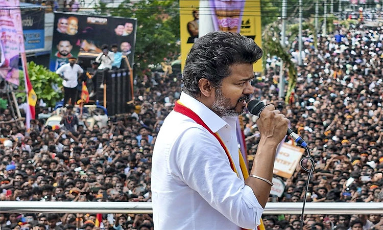 ‌ತಮಿಳುನಾಡು ಸಿಎಂ ಆಗಿ ನಾಳೆ ವಿಜಯ್‌ ಪ್ರಮಾಣ?ಬಹುಮತಕ್ಕೆ ಟಿವಿಕೆ ಆಯ್ಕೆಗಳೇನು?