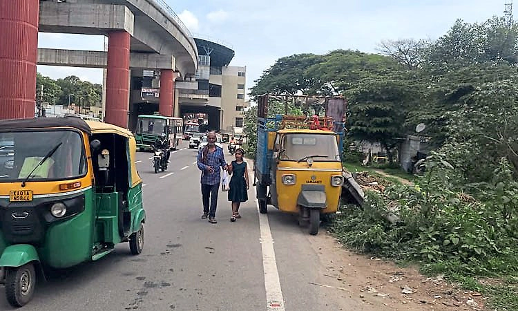 ಕೆಂಗೇರಿ ಮೆಟ್ರೋದಿಂದ ಉಪನಗರಕ್ಕೆ ಫುಟ್ಪಾತ್‌ ಯಾವಾಗ?
