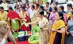 Bengaluru: ಕೈದಿಗಳು ಬೆಳೆದ ತರಕಾರಿ, ಸೊಪ್ಪು ಮಾರಾಟ