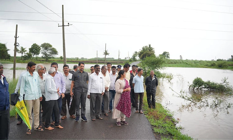 ಪ್ರವಾಹ ಭೀತಿ: ವೇದಗಂಗಾ ನದಿ ತೀರದ ಗ್ರಾಮಗಳಿಗೆ ಶಾಸಕಿ ಶಶಿಕಲಾ ಜೊಲ್ಲೆ ಭೇಟಿ, ಪರಿಶೀಲನೆ!