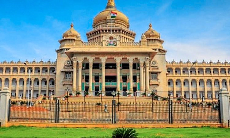 ಪಿಯು ತರಗತಿಗಳಿಗೆ ವಿಳಂಬ ದಾಖಲಾತಿಗೆ ದಂಡ ಶುಲ್ಕ ರದ್ದು