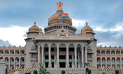 ಅತೃಪ್ತರಿಂದ ‘ಧನಾ’ಗ್ರಹ?: ಮಂತ್ರಿಗಿರಿ ಕೊಟ್ಟಿಲ್ಲ, ಕ್ಷೇತ್ರಕ್ಕೆ ಹೆಚ್ಚು ಅನುದಾನ ಕೊಡಿ