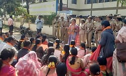 Hubballi; ಮಹಿಳೆ *ವಸ್ತ್ರ ಪ್ರಕರಣ; ಬಿಜೆಪಿ ಮಹಿಳಾ ಮೋರ್ಚಾ ಪ್ರತಿಭಟನೆ