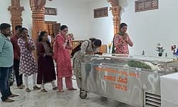 ಡಿವೈನ್ ಪಾರ್ಕ್ ಸಂಸ್ಥಾಪಕ ಎ.ಚಂದ್ರಶೇಖರ್ ದೈವಾಧೀನ, ಅಂತಿಮ ನಮನ ಸಲ್ಲಿಸಿದ ಅನುಯಾಯಿಗಳು