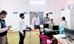 ಸಿರವಾರ: ಪಟ್ಟಣ ಪಂಚಾಯತಿ ಕಾರ್ಯಾಲಯಕ್ಕೆ ಲೋಕಾಯುಕ್ತ ಅಧಿಕಾರಿಗಳ ಭೇಟಿ, ಕಡತಗಳ ಪರಿಶೀಲನೆ