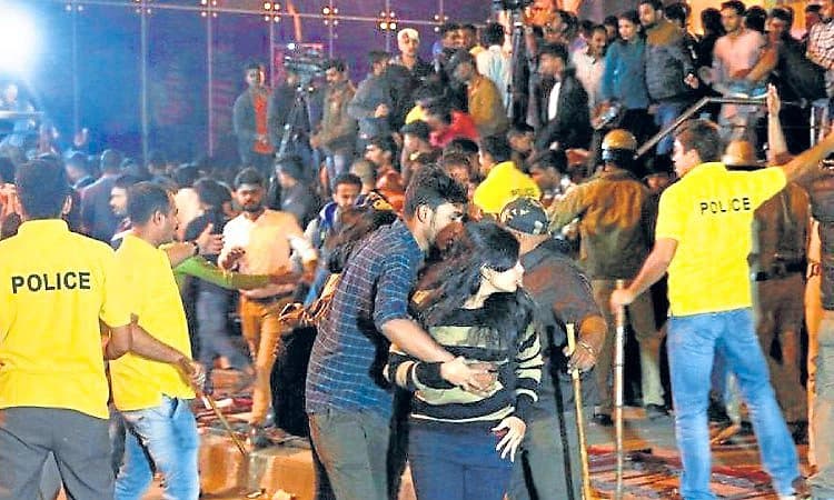 ಸ್ವಯಂ ನಿಯಂತ್ರಣ, ಸಂಸ್ಕೃತಿಯಲ್ಲಡಗಿದೆ ಮಹಿಳಾ ಸುರಕ್ಷೆ