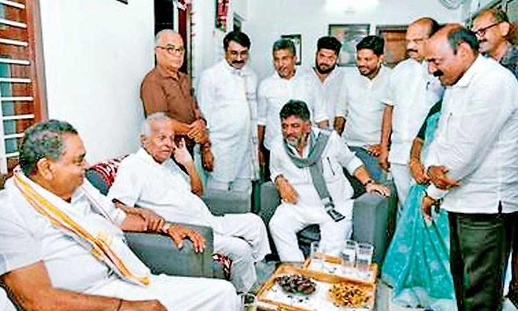 Bantwala: ಪೂಜಾರಿ ಆರೋಗ್ಯ ವಿಚಾರಿಸಿದ ಡಿಸಿಎಂ ಡಿಕೆಶಿ