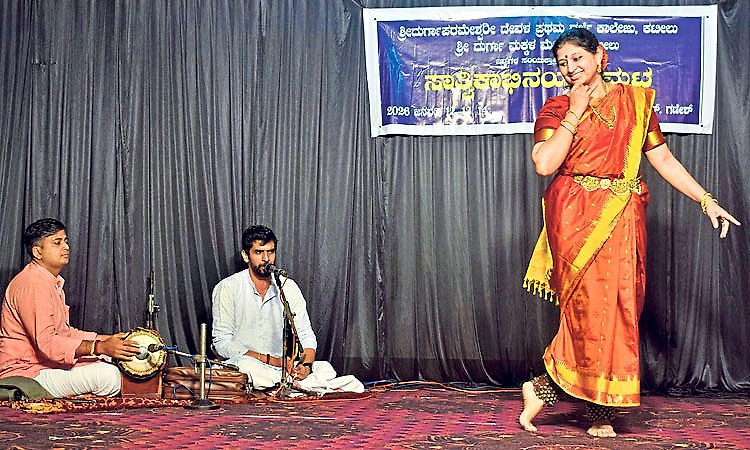 ಯಕ್ಷಗಾನಕ್ಕೆ ಶಾಸ್ತ್ರಚಿಕಿತ್ಸೆ ಕಟೀಲಿನಲ್ಲಿ ಪ್ರಯೋಗ ಪ್ರಯತ್ನ