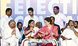 ಕೇರಳ: ಎಡಪಕ್ಷ -ಕಾಂಗ್ರೆಸ್‌ ಕೂಟ ಜಿದ್ದಾಜಿದ್ದಿ; ಹ್ಯಾಟ್ರಿಕ್‌ ಜಯಕ್ಕೆ ಎಡಪಕ್ಷಗಳ ಪ್ರಯತ್ನ