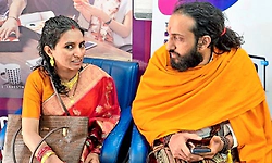 ಬೆಂಗಳೂರು ಇಂಜಿನಿಯರ್ ಕೈಹಿಡಿದ 'ಐಐಟಿ ಬಾಬಾ': ವೈರಲ್ ಆಯ್ತು ವಿವಾಹದ ಫೋಟೋಗಳು!