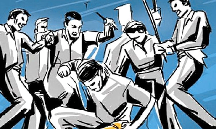 ಲವ್‌ ಜಿಹಾದ್‌ ಆರೋಪ; ಮುಸ್ಲಿಂ ಯುವಕನಿಗೆ ಥಳಿಸಿದ ಹಿಂದೂ ಮುಖಂಡರು, 8 ಮಂದಿ ಪೊಲೀಸ್‌ ವಶಕ್ಕೆ