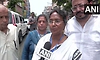 West Bengal: ಬಂಗಾಳದಲ್ಲಿ ಭುಗಿಲೆದ್ದ ಹಿಂಸಾಚಾರ-ಬಿಜೆಪಿ ಶಾಸಕಿ ಮನೆ ಬಳಿ ಬಾಂಬ್‌ ಸ್ಫೋಟ