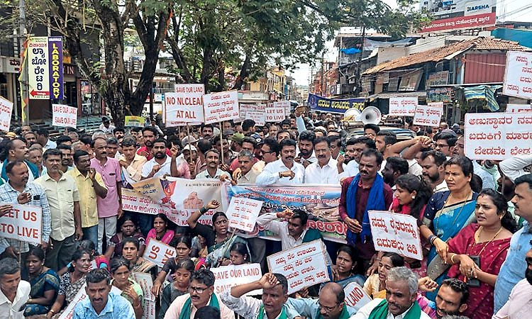 Sagar: ಬೇಸೂರು ಅಣು ವಿದ್ಯುತ್ ಸ್ಥಾವರ ಖಂಡಿಸಿ ಪ್ರತಿಭಟನೆ