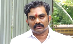 ಎಸ್ಐಟಿ ಕಚೇರಿಗೆ ಹಾಜರಾದ ಗಿರೀಶ್ ಮಟ್ಟಣ್ಣವರ್: ಹಳೆಯ ಮೊಬೈಲ್ ವಶಕ್ಕೆ ಪಡೆದ ಎಸ್ಐಟಿ ತಂಡ