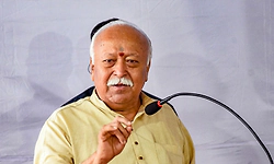 ಜಾತಿ ರಾಜಕಾರಣಕ್ಕೆ ನಾಯಕರ ದೂಷಿಸಿ ಫಲವಿಲ್ಲ: ಭಾಗವತ್‌