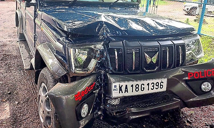  Minister K J George's escort vehicle meets with accident in Ajjampura