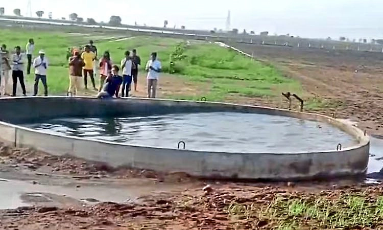 ಈ ವಿಚಿತ್ರ ಬಾವಿಯಲ್ಲಿ ತನ್ನಷ್ಟಕ್ಕೆ ಆರಂಭವಾಗಿದೆ ಅಲೆಗಳು! ಇದು ಭೂಕಂಪವಲ್ಲ!