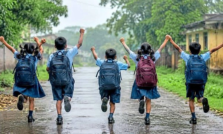 RAIN: ದ.ಕ ಜಿಲ್ಲೆಯ ನಾಲ್ಕು ತಾಲೂಕುಗಳ ಶಾಲಾ – ಕಾಲೇಜಿಗೆ ಶನಿವಾರ (ಆ.08) ರಜೆ ಘೋಷಣೆ