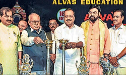Alva's Pragati 2026: ಗಾಲಿ ಕುರ್ಚಿಯಲ್ಲಿ ಬಂದ ಭವ್ಯಶ್ರೀಗೆ ಉದ್ಯೋಗ