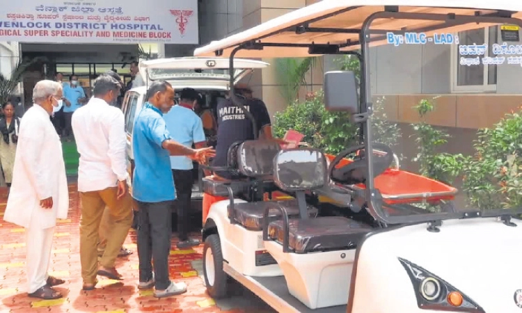 Mangaluru: ವೆನ್ಲಾಕ್‌ ಜಿಲ್ಲಾ ಆಸ್ಪತ್ರೆಗೆ ಬರಲಿವೆ ಇನ್ನಷ್ಟು ಬಗ್ಗಿಗಳು