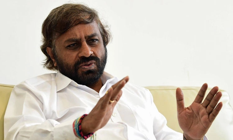 ಬಿಗ್ ಬಾಸ್ ಮುಚ್ಚಲು ನೋಟಿಸ್; ಕಾನೂನಿಗಿಂತ ಯಾರೂ ದೊಡ್ಡವರಲ್ಲ: ಈಶ್ವರ್‌ ಖಂಡ್ರೆ