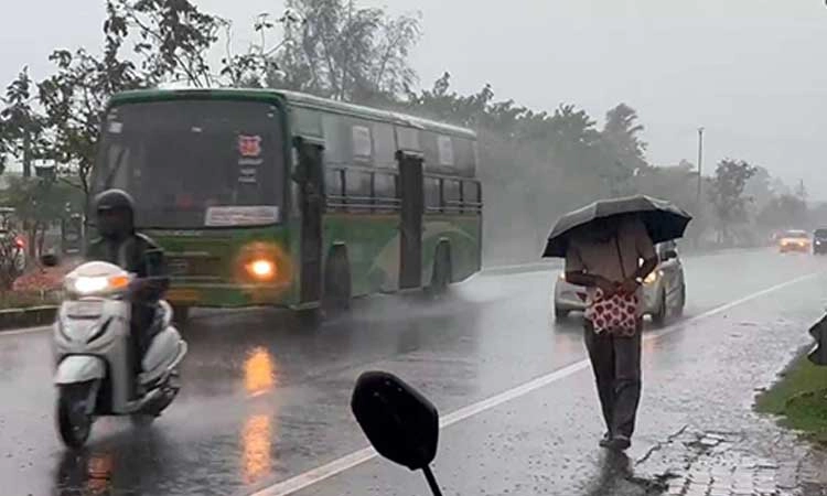 Mangaluru: ಅ. 11ರವರೆಗೆ  ದಕ್ಷಿಣ ಕನ್ನಡ ಜಿಲ್ಲೆಯಲ್ಲಿ ಮಳೆ ಸಾಧ್ಯತೆ