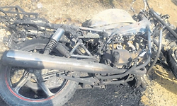 ಟಿ.ಸಿ.ಸ್ಫೋಟ: ನಾಲ್ವರ ಸ್ಥಿತಿ ಗಂಭೀರ, ಬೈಕ್‌ ಭಸ್ಮ