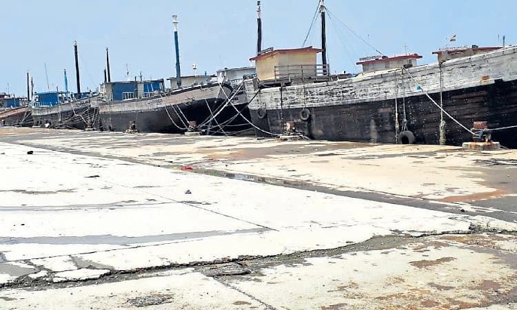 Banderu: ದಕ್ಕೆಯ 2 ವಾಣಿಜ್ಯ ಜೆಟ್ಟಿ ಖಾಸಗಿ ಪಾಲು!