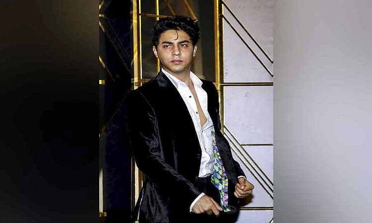 ACP to probe into Aryan Khan’s alleged obscene hand gesture in pub