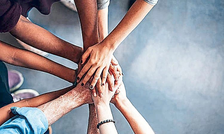 ಬದುಕು ಬಯಸುವ ಆತ್ಮೀಯತೆಗಳು