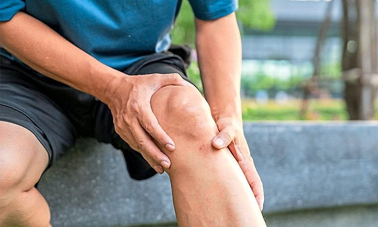 Knee pain: ಮೊಣಕಾಲು ನೋವು: ಶಾಶ್ವತ ಹಾನಿ ಆಗುವಷ್ಟು ಮಟ್ಟಿಗೆ ನಿರ್ಲಕ್ಷಿಸಬಾರದು