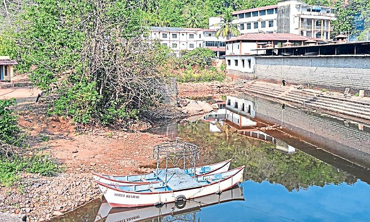 Kundapura; ಬೇಸಗೆ ಆರಂಭದಲ್ಲೇ ಬರಿದಾದ ಕುಬ್ಜೆ