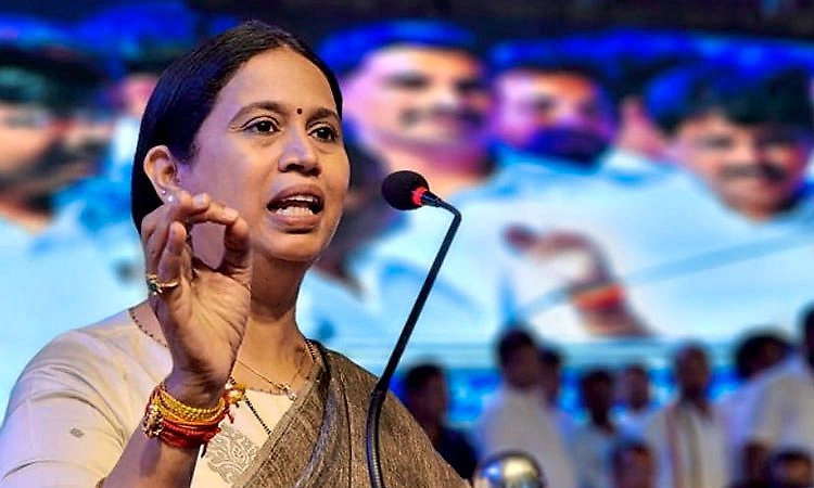 ಮಹಿಳಾ ದಿನದಂದೇ ಸಿಲಿಂಡರ್ ಬೆಲೆ ಏರಿಕೆ... ಕೇಂದ್ರದ ವಿರುದ್ಧ ಲಕ್ಷ್ಮಿ ಹೆಬ್ಬಾಳ್ಕರ್ ಆಕ್ರೋಶ