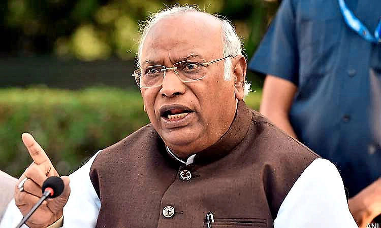 Illiterate; ವಿವಾದಾತ್ಮಕ ಹೇಳಿಕೆಗೆ ಕ್ಷಮೆ ಯಾಚಿಸಿದ ಮಲ್ಲಿಕಾರ್ಜುನ ಖರ್ಗೆ