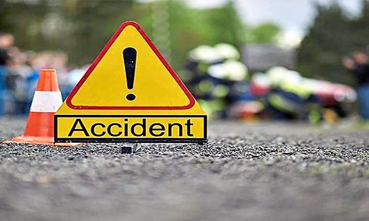 Puttur: ಕೆದಂಬಾಡಿ: ಬೈಕ್ ಚರಂಡಿಗೆ ಬಿದ್ದು ಸವಾರರು ಗಾಯ