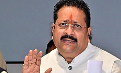 ಯಾವ ಪುರುಷಾರ್ಥಕ್ಕೆ ಬಿಎಸ್‌ ವೈ ಅಭಿಮಾನೋತ್ಸವ..?: ಯತ್ನಾಳ್ ಕಿಡಿ