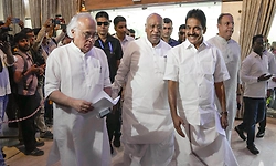 Kharge calls for unity in INDIA bloc to confront challenges facing country