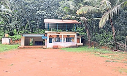 Sullia: ಶಿಕ್ಷಕರಿಲ್ಲದೆ ಕಮಿಲ ಶಾಲೆಗೆ ಬೀಗ