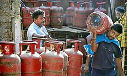 ಇರಾನ್‌ ಯುದ್ಧದಿಂದ ಮತ್ತೆ ಎಲ್‌ಪಿಜಿ ಅಭಾವ?