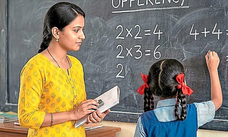 ಶಿಕ್ಷಕರ ಹೊರೆ ತಗ್ಗಿಸಲು ಶಾಲೆಗಳಿಗೆ ಸಹಾಯಕರು