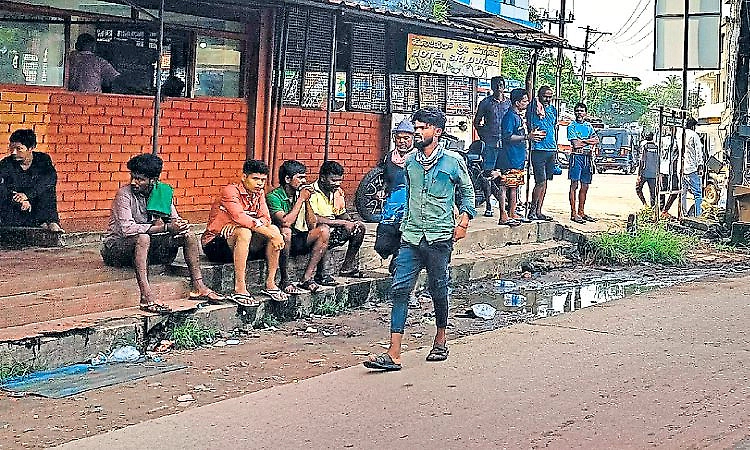 Malpe: Fear grips port amid complaints of drinking, crime involving migrant workers