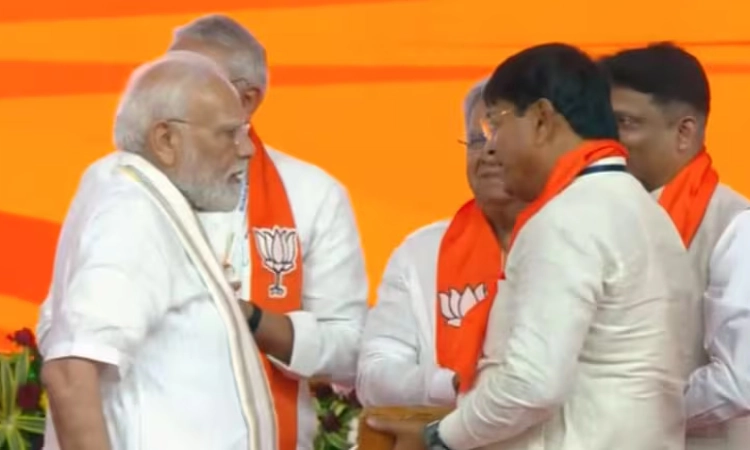 Security scare at PM Modi's Mumbai event venue as two men held with gun, fake PMO ID