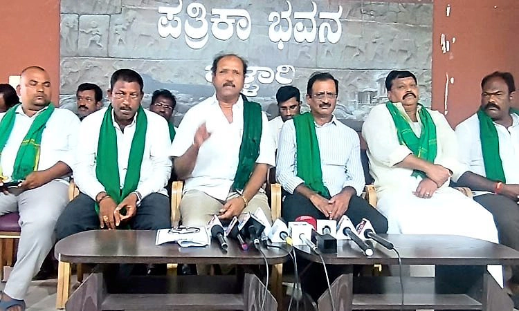 ಎಚ್‌ಎಲ್‌ಸಿ, ಎಲ್‌ಎಲ್‌ಸಿ ರೈತರ ಬೆಳೆಗಳಿಗೆ ಸಂಪೂರ್ಣ ನೀರು ನೀಡಿ