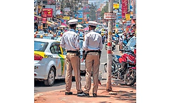 40 ಲಕ್ಷ ರೂ. ದಂಡ ಸಂಗ್ರಹ ಬಾಕಿ; ಸಂಚಾರ ನಿಯಮ ಉಲ್ಲಂಘನೆ ಪ್ರಕರಣ
