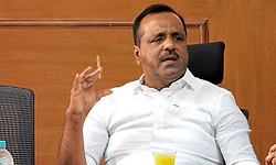 ಪಿಎಚ್‌ಸಿಗಳಿಗೆ ತಿಂಗಳಿಗೆ ಕನಿಷ್ಠ 3 ಬಾರಿ ಆರೋಗ್ಯಾಧಿಕಾರಿ ಭೇಟಿ ಕಡ್ಡಾಯ